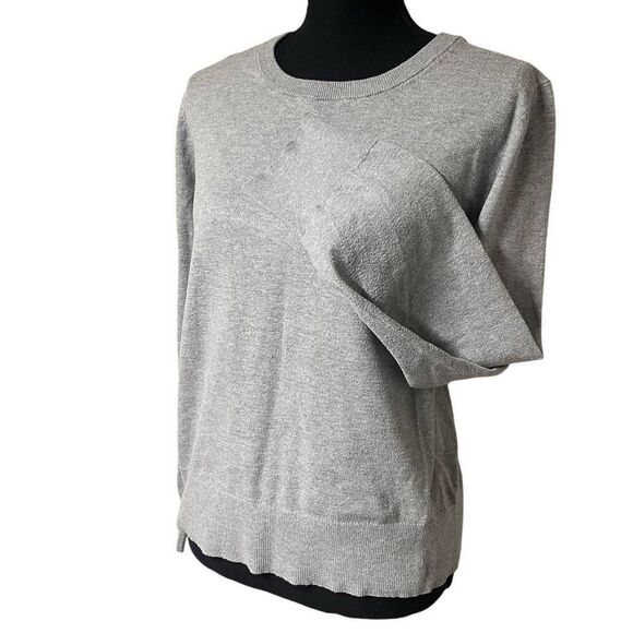Old Navy Sweaters - Old Navy Heather Gray Pullover Sweater